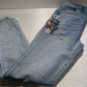 American Eagle Mom embroidery step-hem frayed